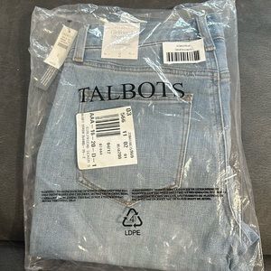 NWT Talbots Girlfriend Short 9”